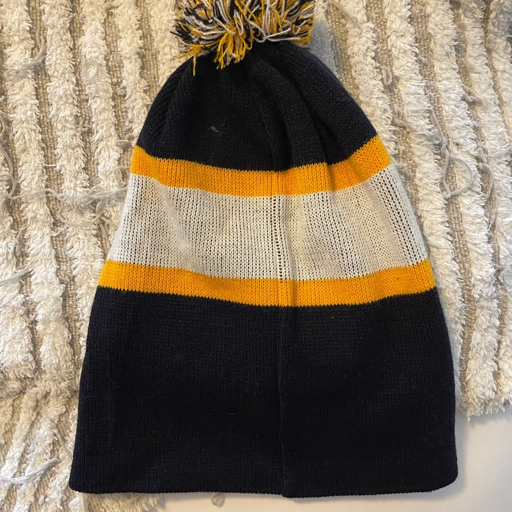 Michigan beanie - Picture 2 of 2